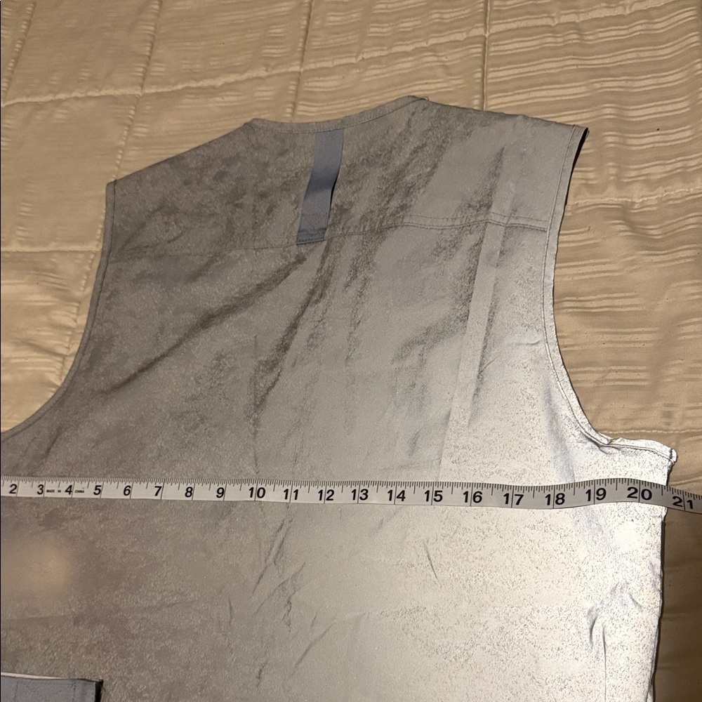 Urban Outfitters silver gray   Vest SP - Picture 8 of 9